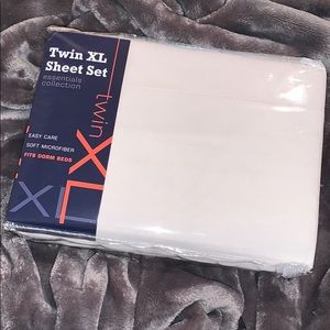 Twin XL sheet set